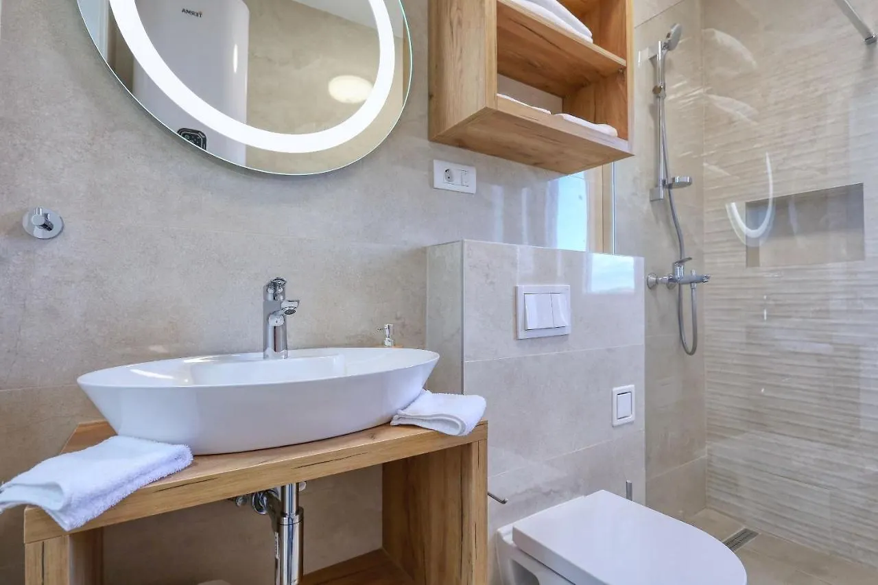 Apartments Bonaca With Jacuzzi Privlaka  0*, Privlaka (Zadar) Croatia